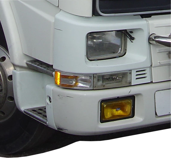 870031